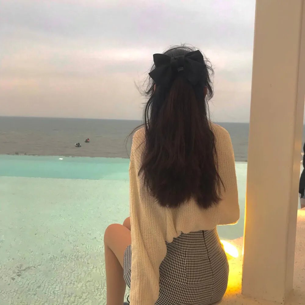 先天性淫娃海报