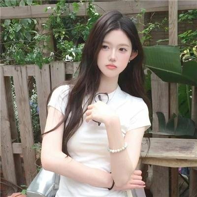 女巫海报